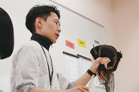美容学科模擬授業
