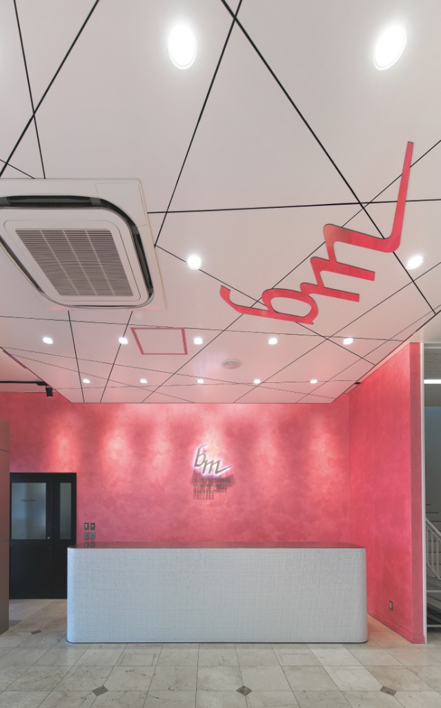 受付カウンター