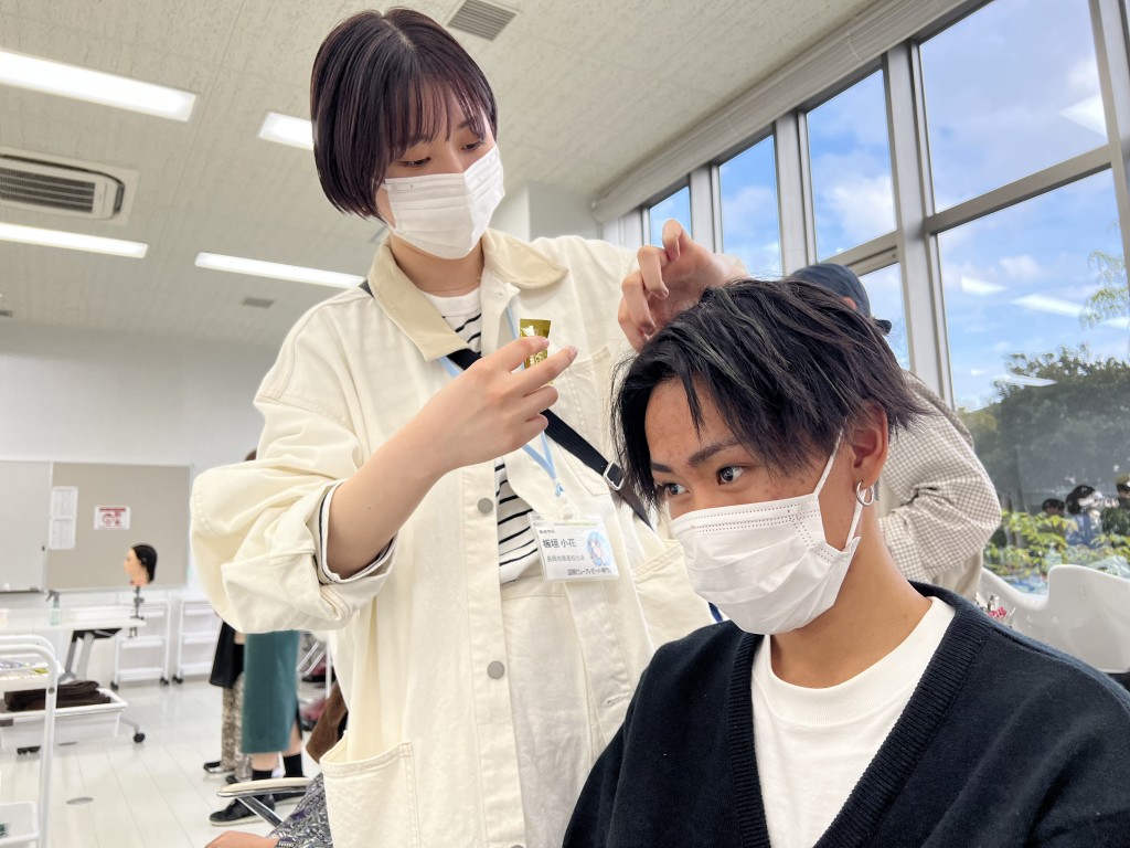 在校生サロン (2)