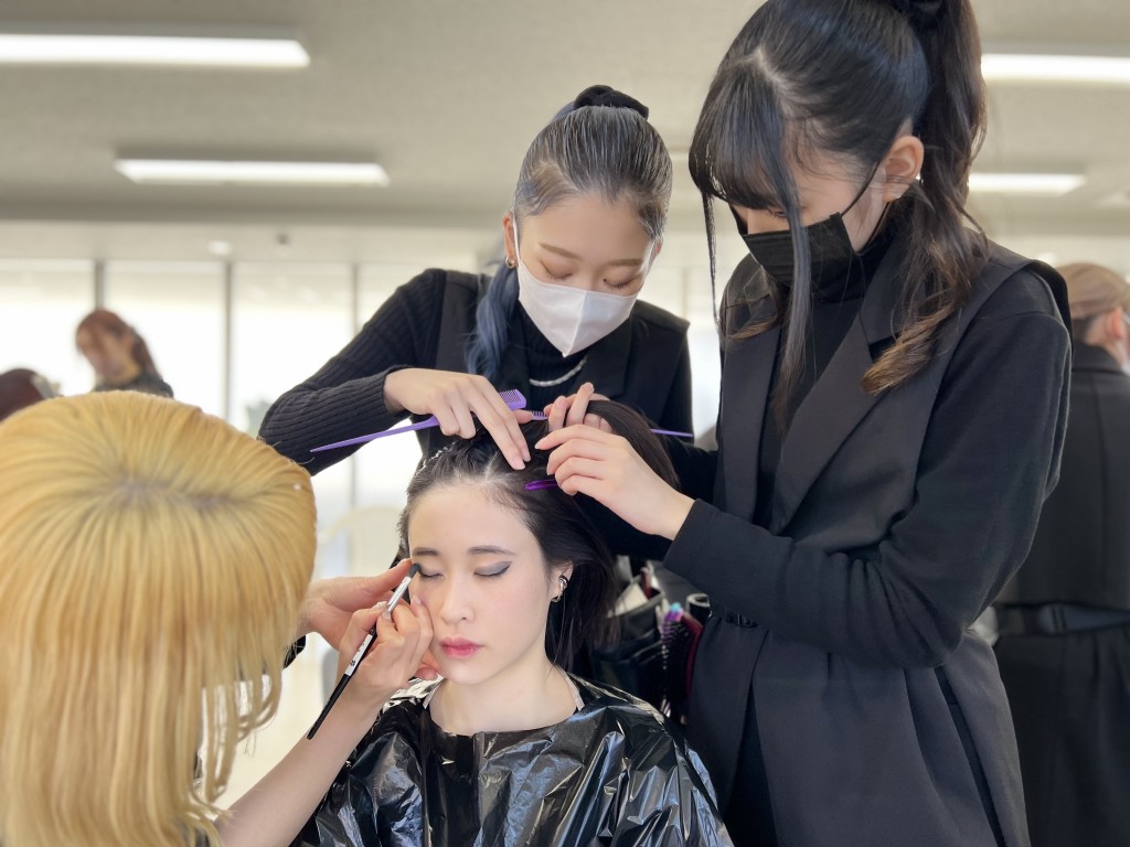 2E61C2A9-5231-436C-BA6B-F6D96D983BE5